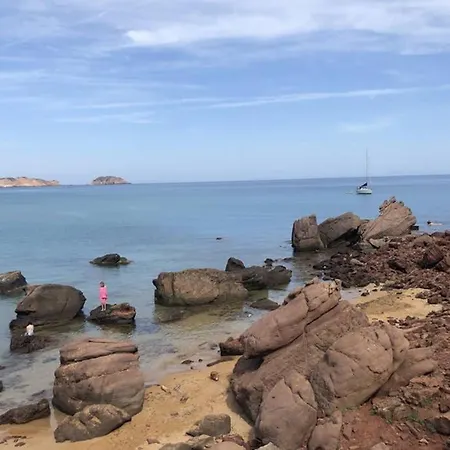 アパート Miravent Terraza Y Jardin Frente Al Mar Menorca