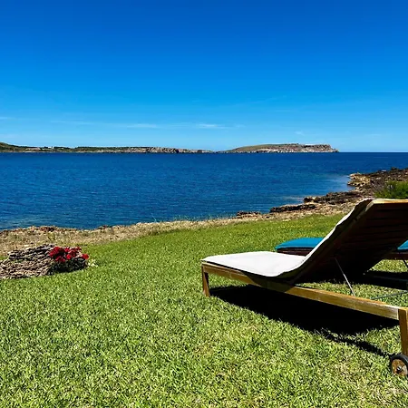 Miravent Terraza Y Jardin Frente Al Mar Menorca